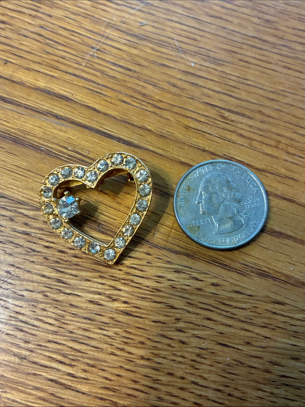 Gold Heart Rhinestone Brooch - Picture 3 of 3